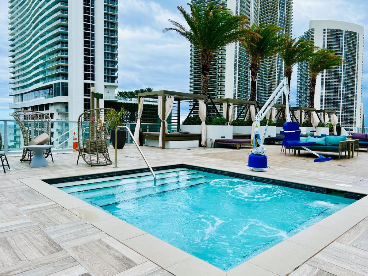 Hyde Beach House - Luxury 2-Bedroom - Gorgeous View - Resort Amenities - Rooftop Pool - Hot Tub - Tennis Court - Minutes To The Ocean هوليوود المظهر الخارجي الصورة